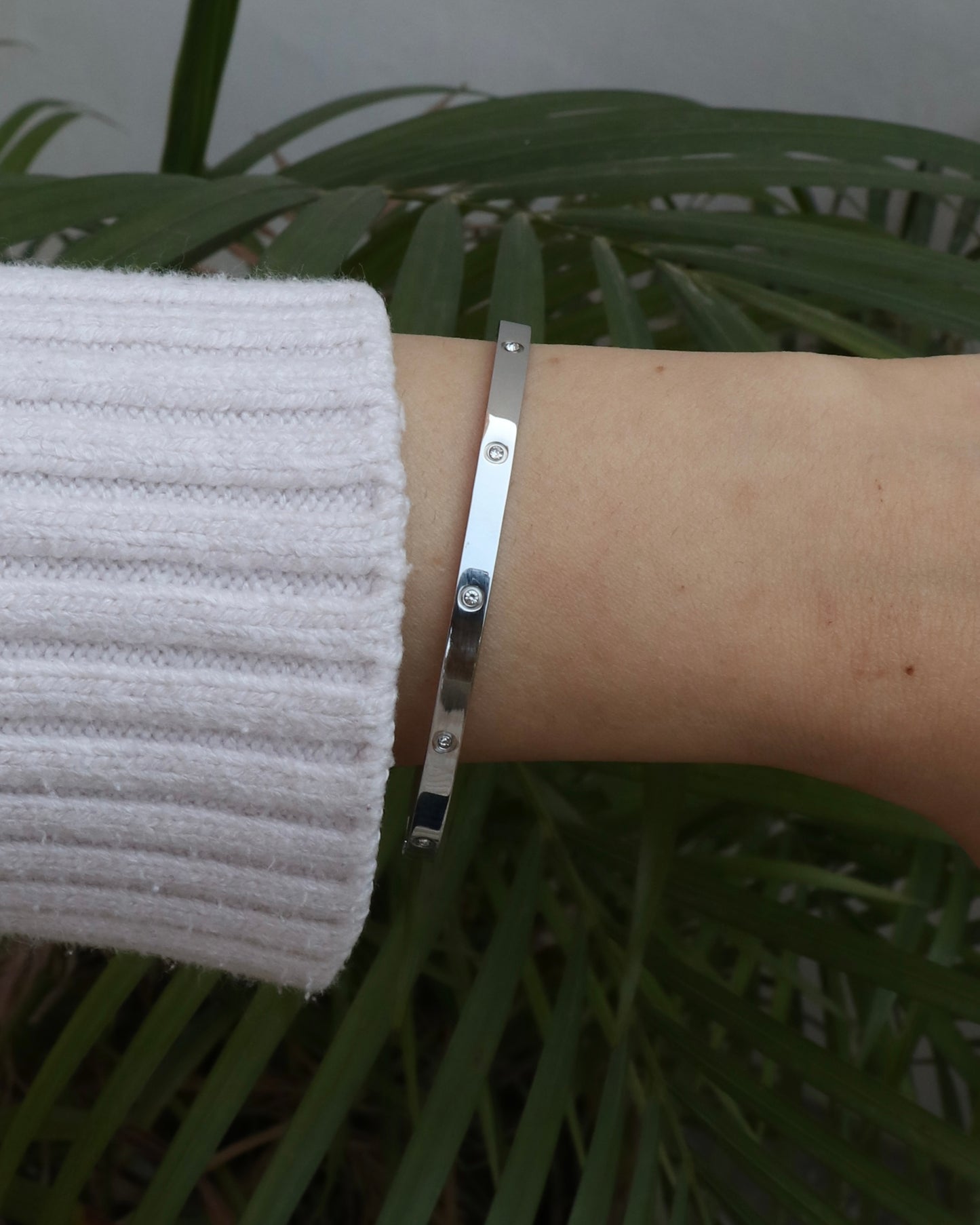 Dainty Hinged Full Moon Bracelet